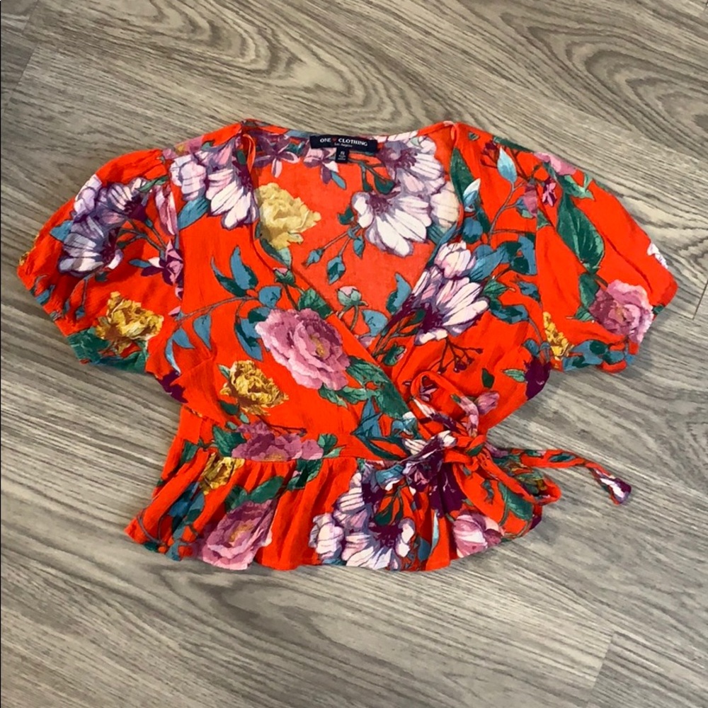 Puff Sleeve Crop Top